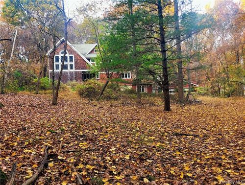 34 East Ln, Spring Valley, NY, 10977-1135 | Card Image