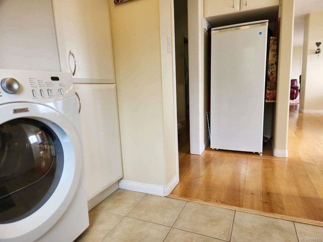 367 Pine St, House other with 3 bedrooms, 2 bathrooms and 2 parking in Alert Bay BC | Image 11