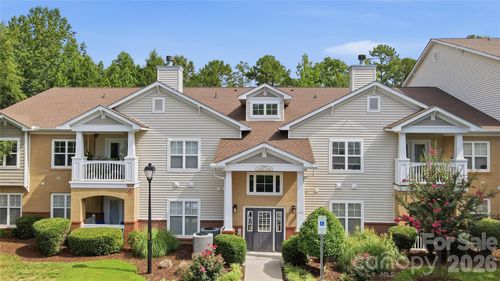 176-garage-12358 Copper Mountain Blvd, Charlotte, NC, 28277-2986 | Card Image