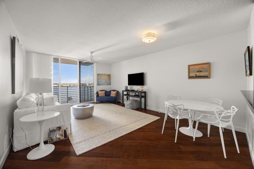 apt-1012-1551 N Flagler Dr, West Palm Beach, FL, 33401-3445 | Card Image
