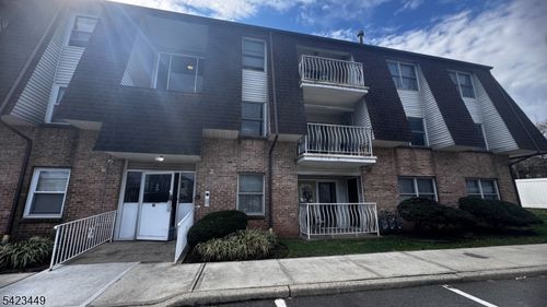 100 W Grand St, Elizabeth, NJ, 07202-1404 | Card Image