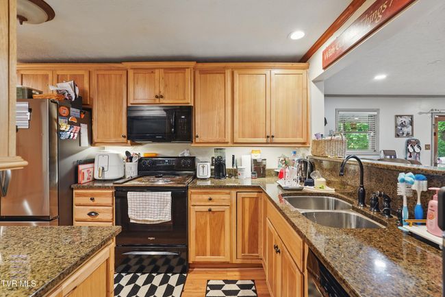 226 7 Th St Ne, House other with 3 bedrooms, 2 bathrooms and null parking in Norton VA | Image 8