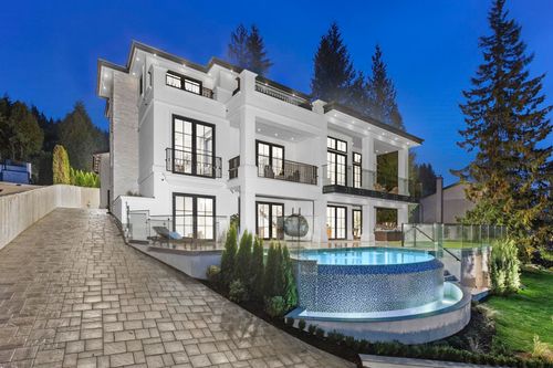 1419 Bramwell Rd, West Vancouver, BC, V7S2N8 | Card Image