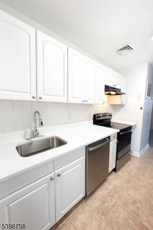 apt-1r-29 Central Ave, Madison, NJ, 07940-1842 | Card Image