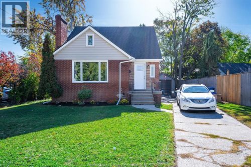 6245 Wyandotte St E, Windsor, ON, N8S1N5 | Card Image