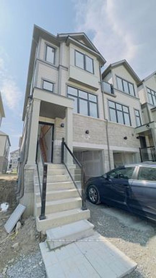 787 Kootenay Path, Oshawa, ON, L1H0A7 | Card Image