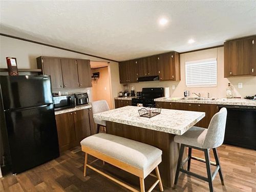 582 Road 5605, Cleveland, TX, 77327-5834 | Card Image