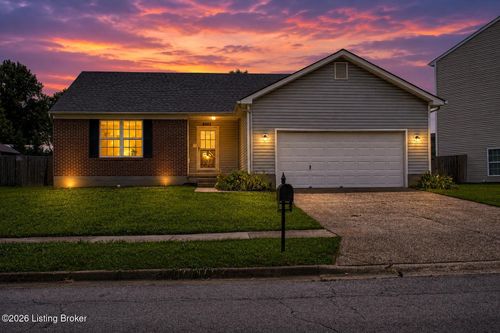 8003 Grandmeadow Ln, Louisville, KY, 40258-3366 | Card Image