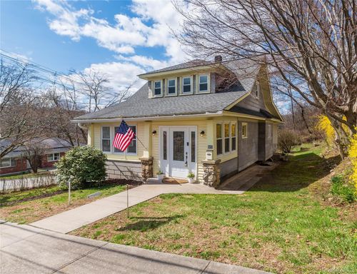 200 Husted Ave, Peekskill, NY, 10566-3126 | Card Image