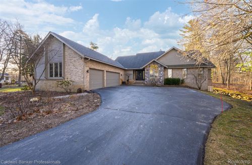 1963 Turnberry Ct, Oxford, MI, 48371-5962 | Card Image