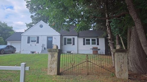 29 Stansfield Pl, North Haledon, NJ, 07508-1639 | Card Image