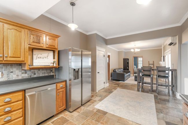 806 E Main St, Home with 4 bedrooms, 2 bathrooms and null parking in New Hampton IA | Image 22