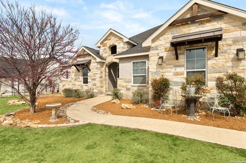 1217 Paladin Trl, Spring Branch, TX, 78070-4977 | Card Image