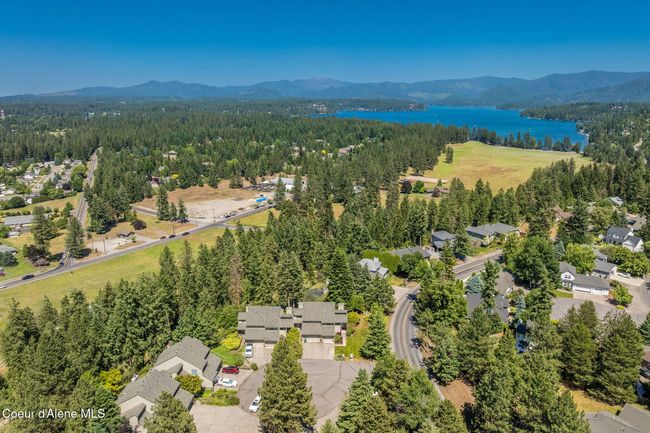 1057 E Loch Lomond Ct, Condo with 2 bedrooms, 2 bathrooms and null parking in Hayden ID | Image 40