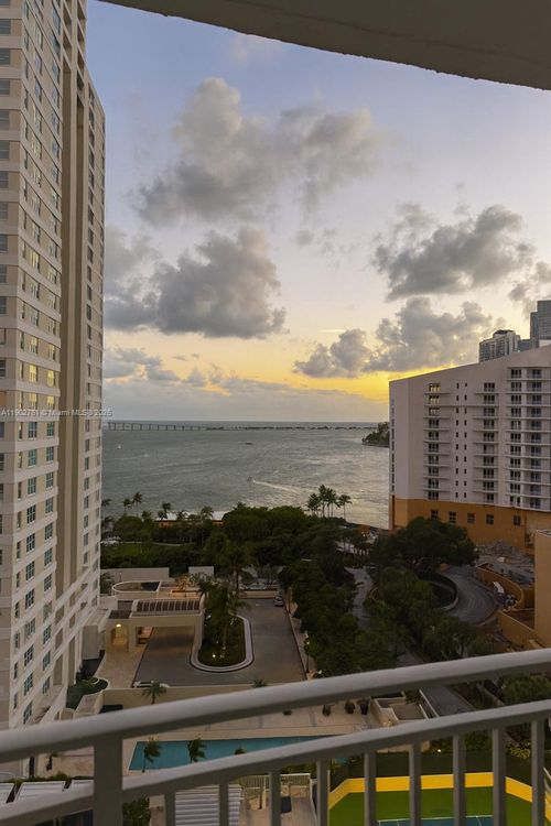 apt-1610-770 Claughton Island Dr, Miami, FL, 33131-2631 | Card Image