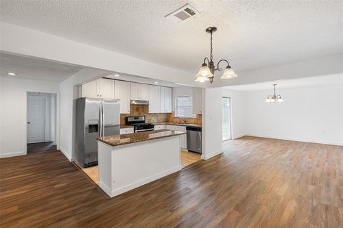 9005 Gabriel Street, Houston, TX, 77063 | Card Image