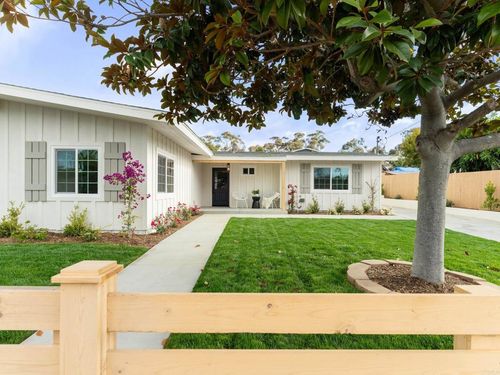 2570 Wilson St, Carlsbad, CA, 92008-1525 | Card Image