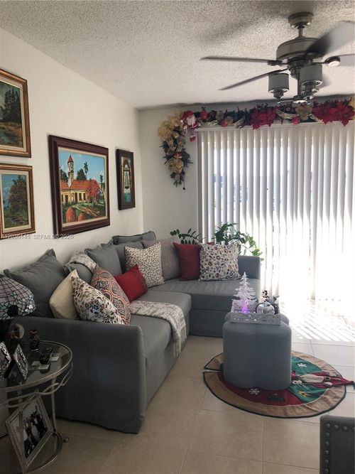 e-415-7722 Camino Real, Miami, FL, 33143-7157 | Card Image