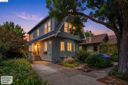 3781 Manila Ave, Oakland, CA, 94609-2780 | Card Image