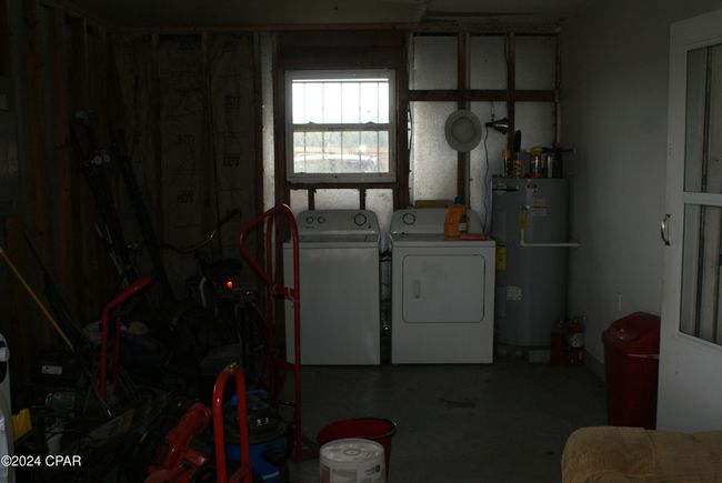 5728 Snowhill Rd, House other with 2 bedrooms, 2 bathrooms and null parking in Malone FL | Image 12