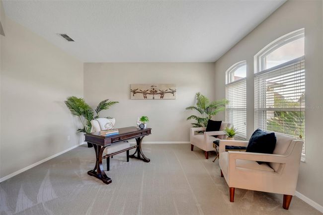Living/Den/Office | Image 10