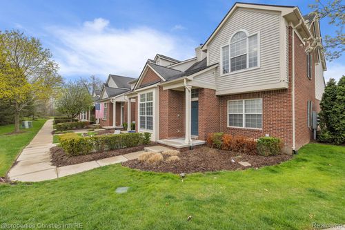 16204 Caitlin Cir, Commerce Twp, MI, 48390-5857 | Card Image