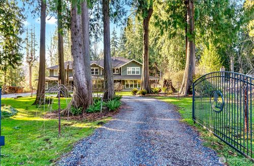 6824 137th Dr Ne, Lake Stevens, WA, 98258-9695 | Card Image