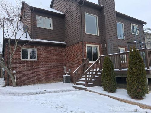 57714 Abraham Dr, Washington Twp, MI, 48094-2953 | Card Image