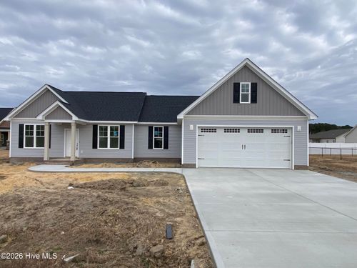 203 Rae Drive, Pikeville, NC, 27863 | Card Image