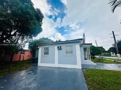 10621 Nw 5th Ave, House other with 4 bedrooms, 3 bathrooms and null parking in Miami FL | Image 3