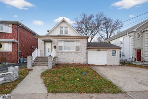 44 Liberty St, Clifton, NJ, 07013-2941 | Card Image