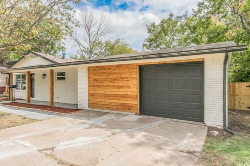 5012 Roxie St, Haltom City, TX, 76117-2335 | Card Image
