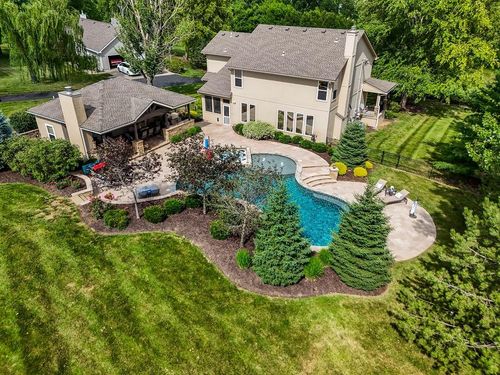 2614 N Hoover Rd, Buckner, MO, 64016-9199 | Card Image