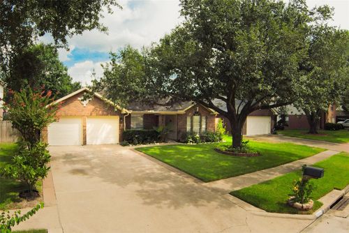2322 Foundary Dr, Katy, TX, 77493-3437 | Card Image