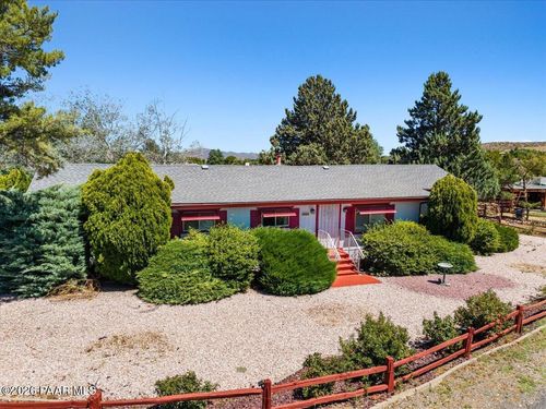 9980 E Piebald Ln, Dewey-Humboldt, AZ, 86327-5222 | Card Image