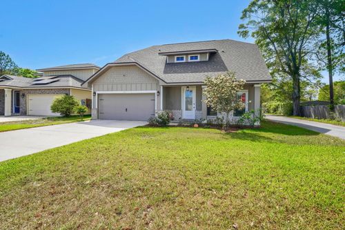 61 5th St, SHALIMAR, FL, 32579-1856 | Card Image