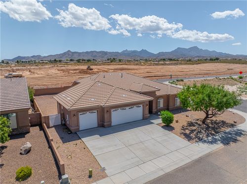 2144 Old Miners Rd, Kingman, AZ, 86401-3320 | Card Image