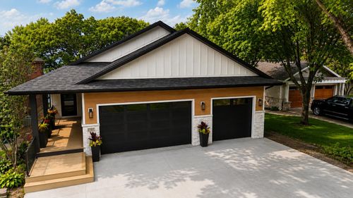 2707 1st St, Arnolds Park, IA, 51331-7558 | Card Image