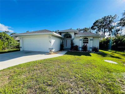 133 Wahoo Drive, House other with 3 bedrooms, 2 bathrooms and null parking in Rotonda West FL | Image 1