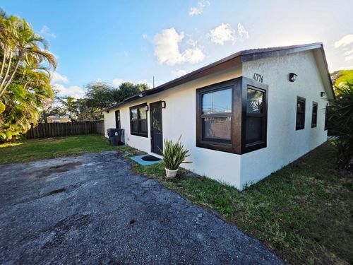 4776 Carver St, Lake Worth, FL, 33463-2226 | Card Image