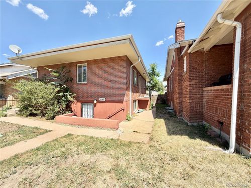 3144 N Vine St, Denver, CO, 80205-4135 | Card Image