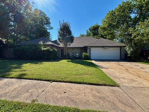 3318 Pheasant Run Road, Norman, OK, 73072 | Card Image