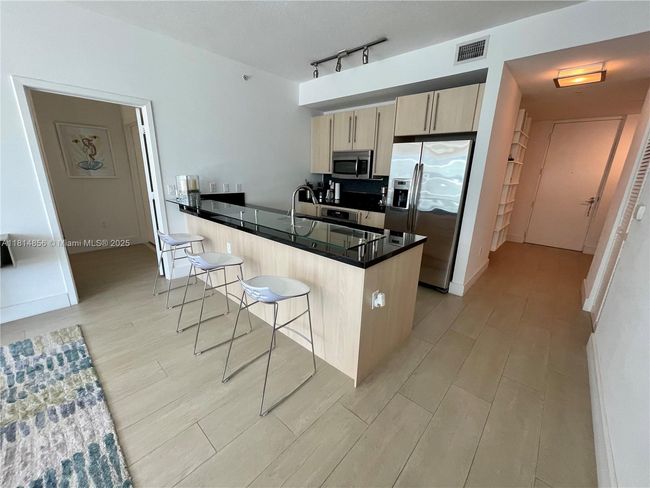 3716-N - 1111 Sw 1 St Ave, Condo with 2 bedrooms, 2 bathrooms and null parking in Miami FL | Image 4