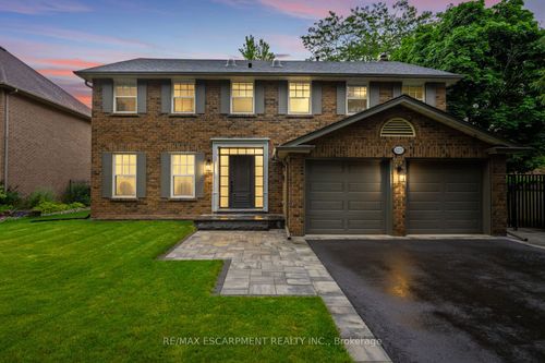 1275 Montrose Abbey Dr, Oakville, ON, L6M1R8 | Card Image