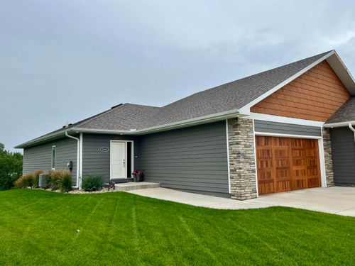 4244 Fremar Dr, Sioux City, IA, 51104-1413 | Card Image