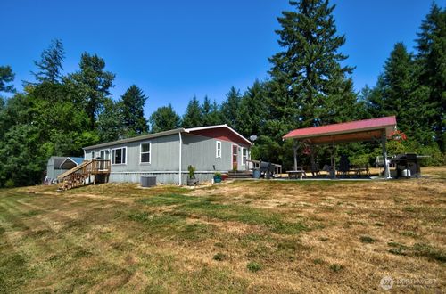 930 Tipsoo Loop N, Rainier, WA, 98576-9746 | Card Image