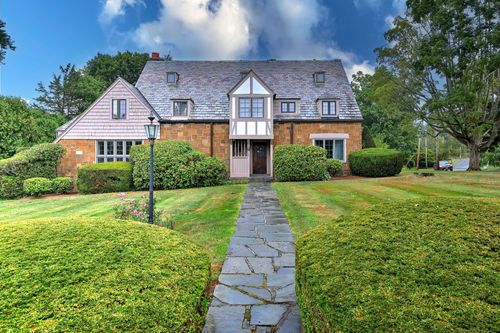 124 Churchill Rd, Hamden, CT, 06517-1508 | Card Image