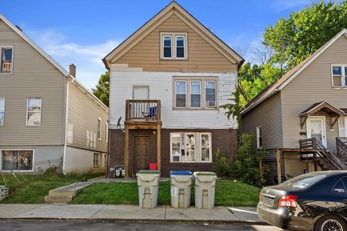 2479 S 5th Pl, Milwaukee, WI, 53207-1422 | Card Image