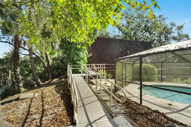 6802 Valrie Ln, House other with 4 bedrooms, 3 bathrooms and null parking in RIVERVIEW FL | Image 7