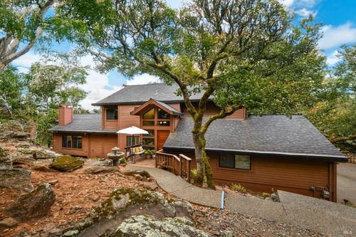 4004 Garnet Pl, Santa Rosa, CA, 95405-5588 | Card Image